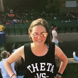 Meet your Posher, Erin